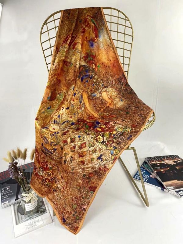 Runmei studio hedvábný šátek mod. 221 vel. 90x90 cm